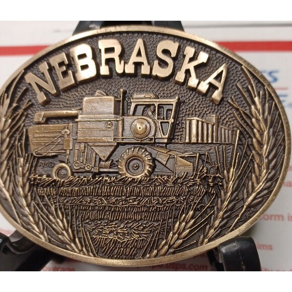 Nebraska Solid Brass Belt Buckle Harvester Farmer Tractor  U.S.A. 1980's NOS - Picture 2 of 5
